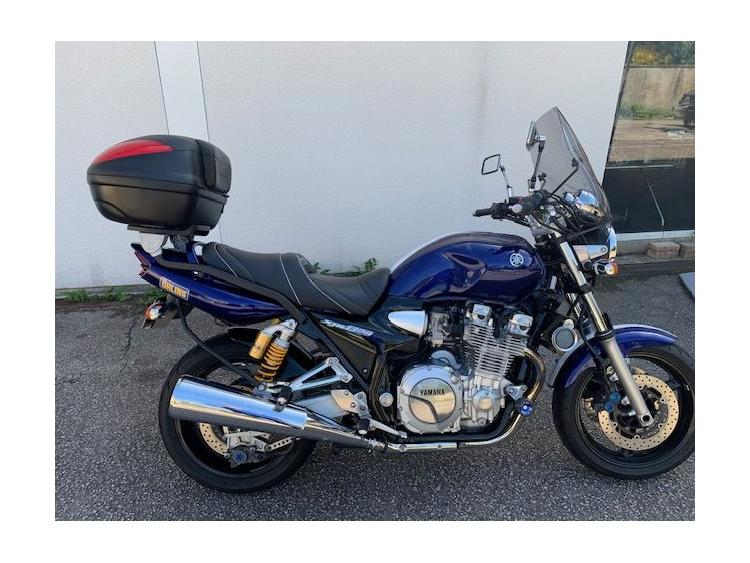 YAMAHA XJR 1300