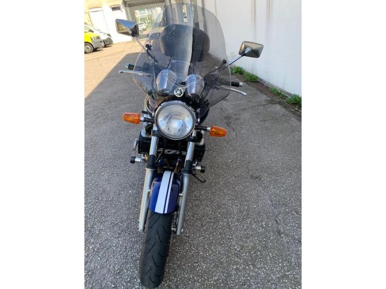YAMAHA XJR 1300