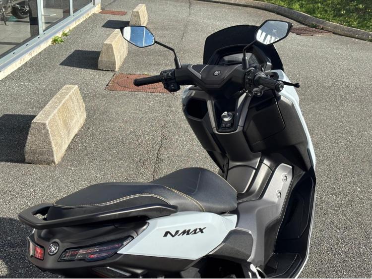 YAMAHA NMAX 125 TECH MAX