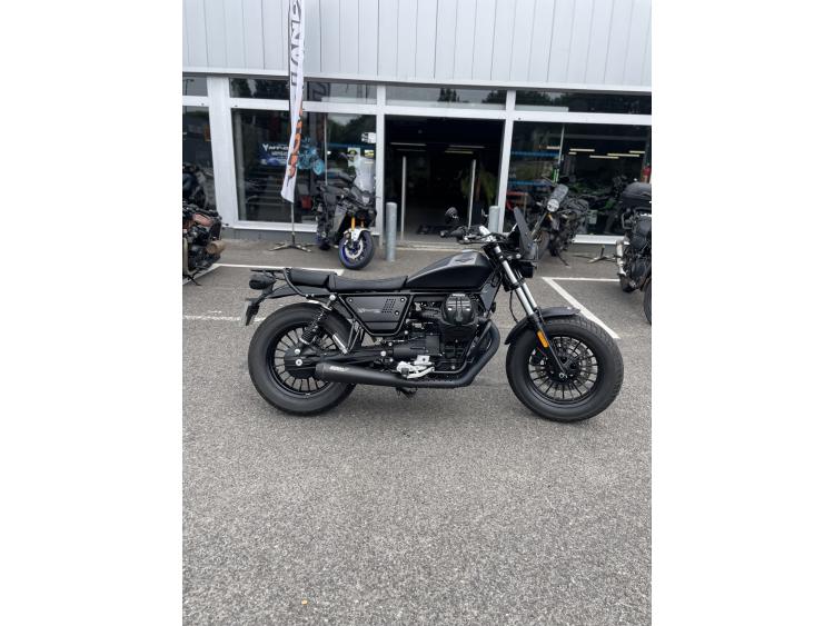 MOTO GUZZI V9 BOBBER