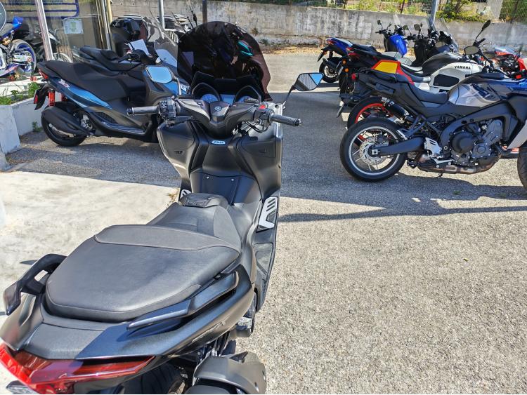 YAMAHA XP T-MAX 560