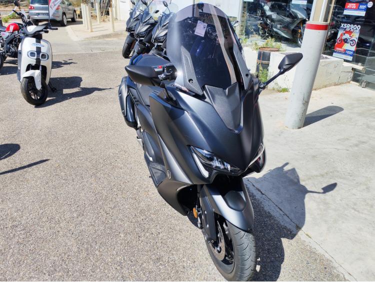 YAMAHA XP T-MAX 560