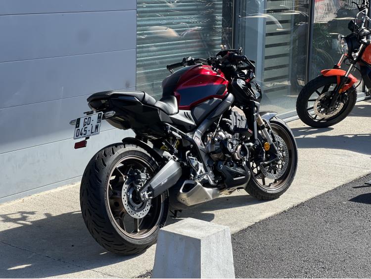 HONDA CB 650 R