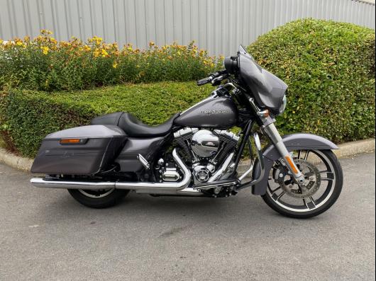 HARLEY-DAVIDSON TOURING STREET GLIDE 1690 SPECIAL