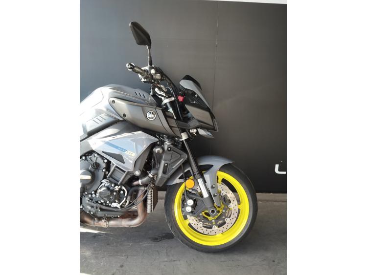 YAMAHA MT-10 - 1er main - Entretiens Yamaha