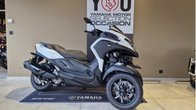 YAMAHA TRICITY 300