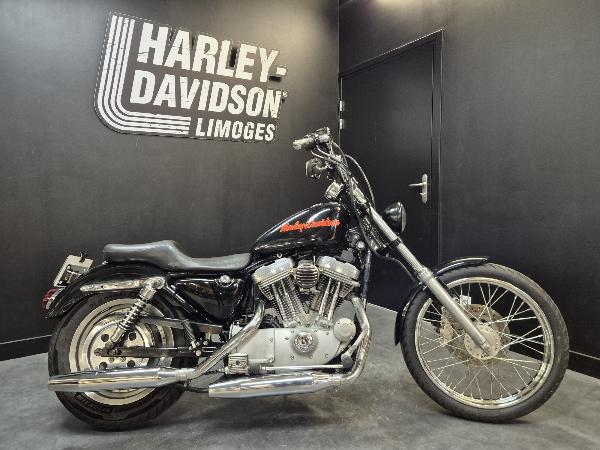 HARLEY-DAVIDSON SPORTSTER CUSTOM 883