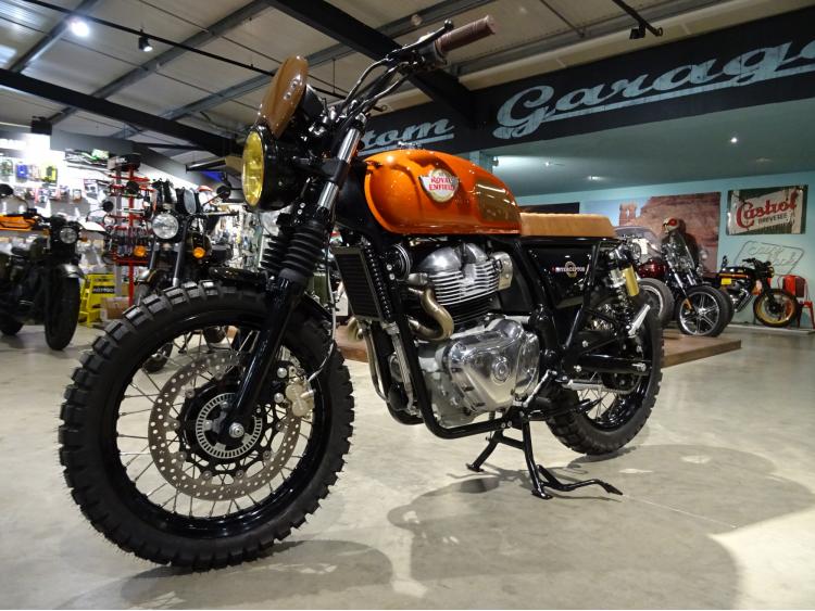 ROYAL ENFIELD Interceptor 650 SCRAMBLER + MOTOBOX