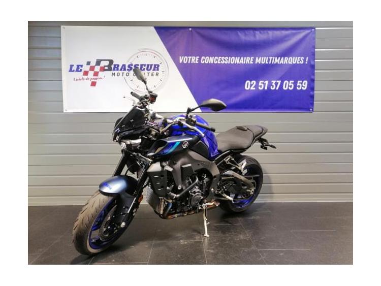 YAMAHA MT-10