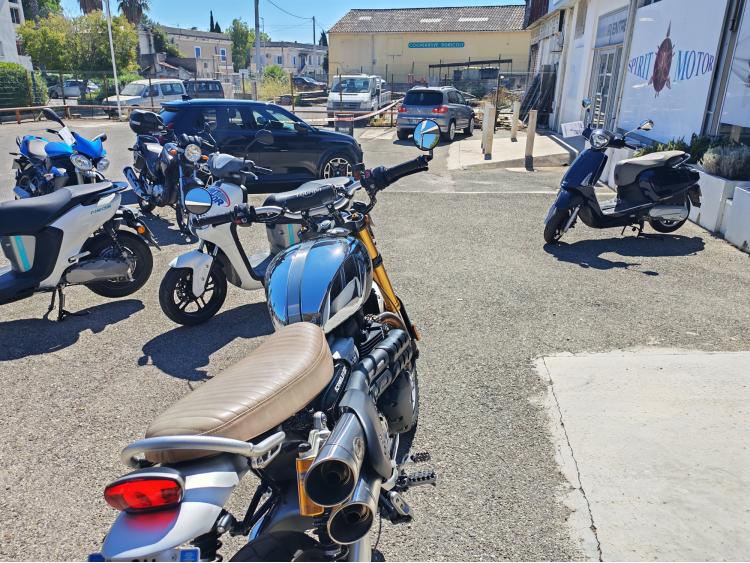 TRIUMPH SCRAMBLER 1200 XE