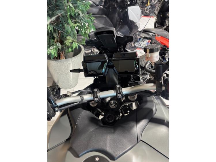 YAMAHA TRACER 9