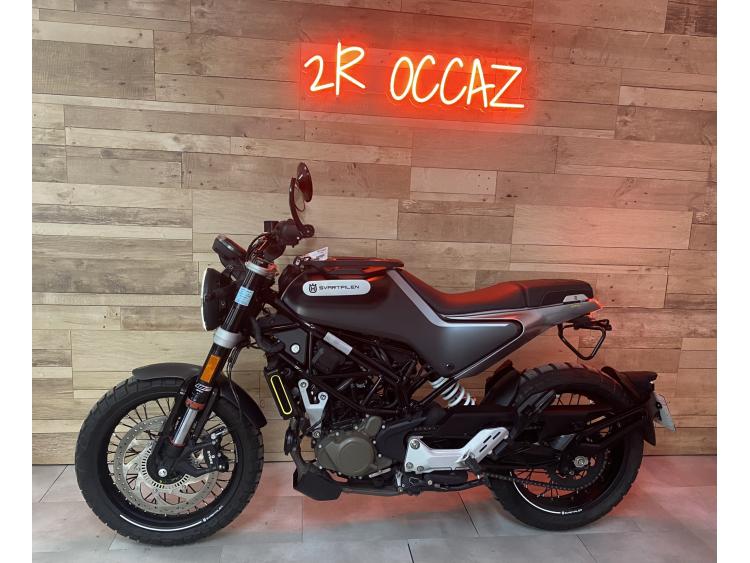 HUSQVARNA SVARTPILEN 125 ABS