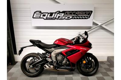 TRIUMPH 	DAYTONA 660