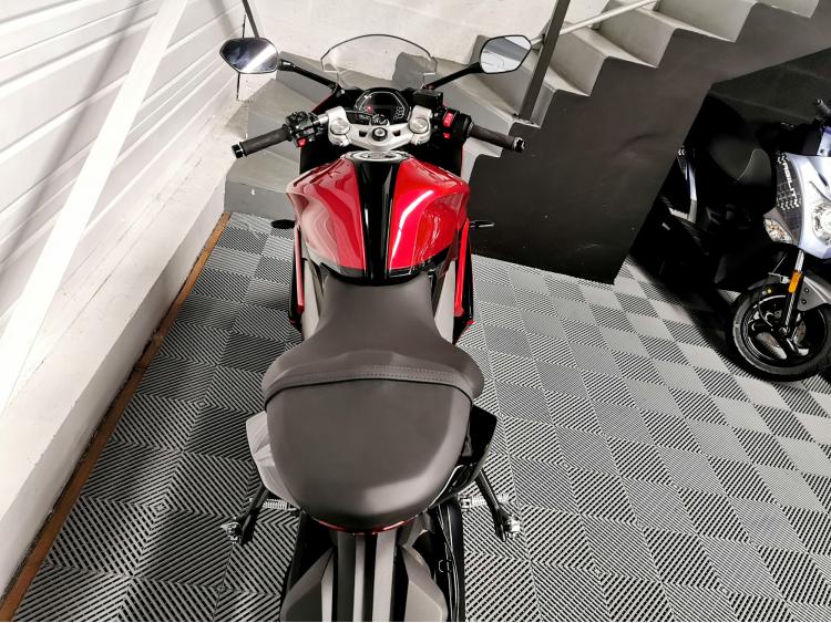 TRIUMPH DAYTONA 660 - 1ère Main - Eligible au permis A2