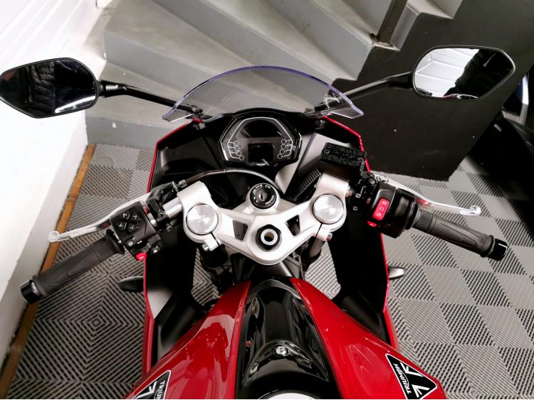 TRIUMPH DAYTONA 660 - 1ère Main - Eligible au permis A2