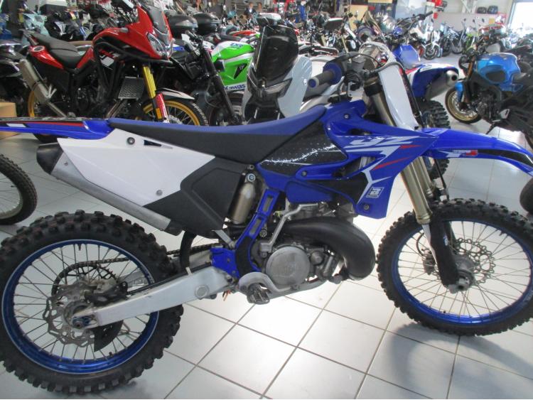 YAMAHA YZ250
