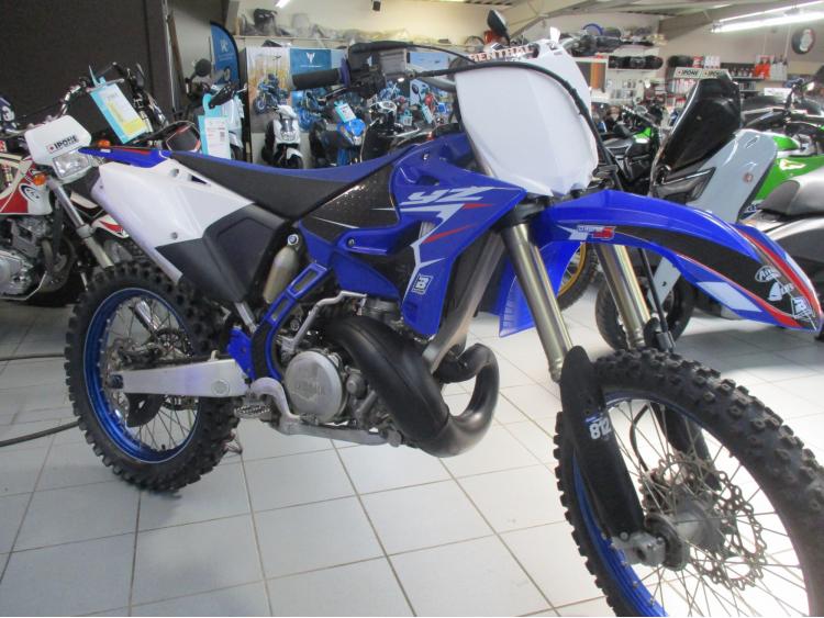 YAMAHA YZ250