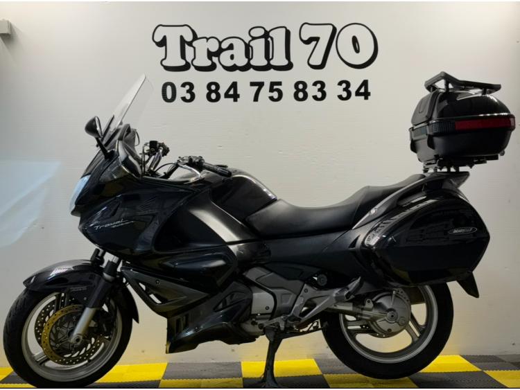 HONDA NTV DEAUVILLE 700 C-ABS