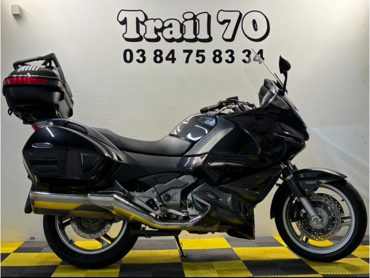 HONDA NTV DEAUVILLE 700 C-ABS