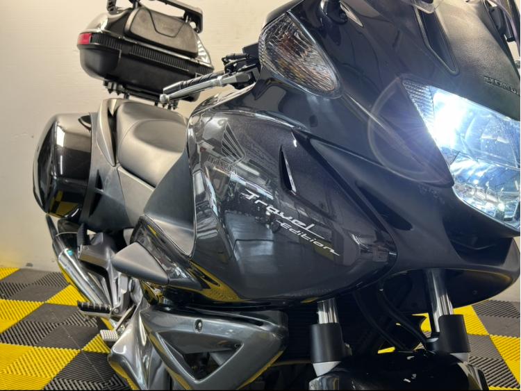 HONDA NTV DEAUVILLE 700 C-ABS