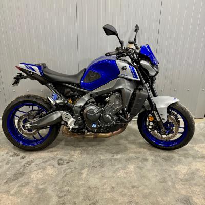 YAMAHA MT-09