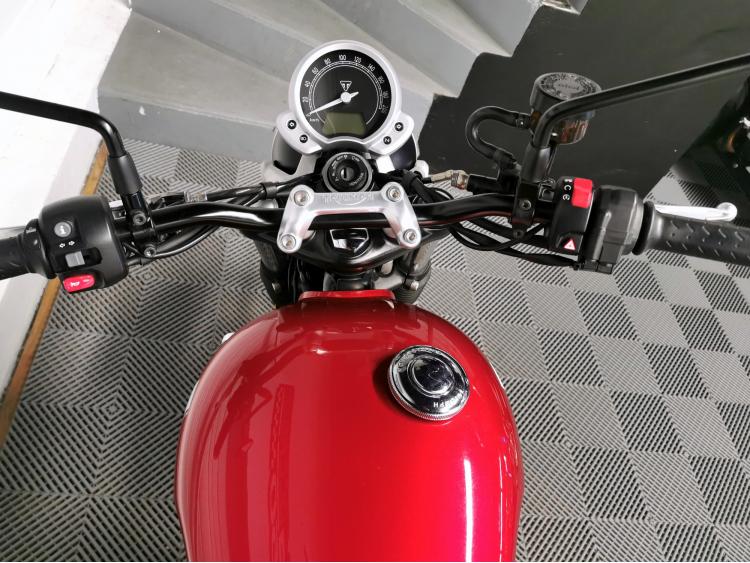 TRIUMPH STREET TWIN 900 - Eligible au permis A2