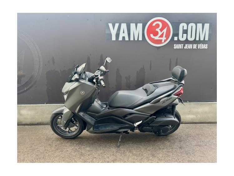 YAMAHA XMAX 125