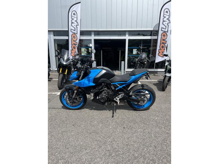 SUZUKI GSX-8S A2