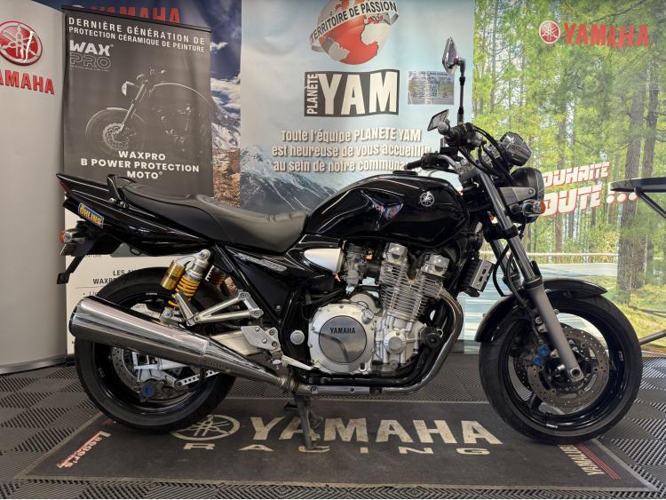 YAMAHA XJR 1300