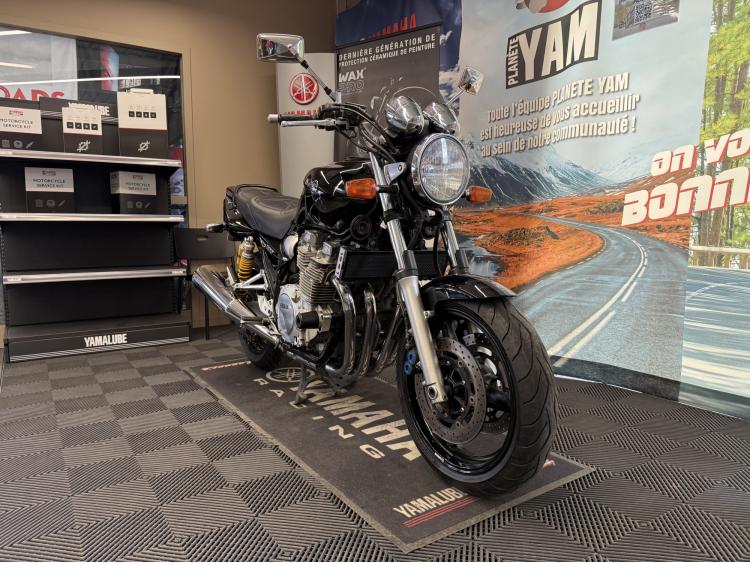 YAMAHA XJR 1300
