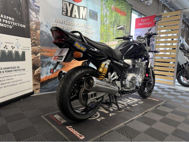 YAMAHA XJR 1300