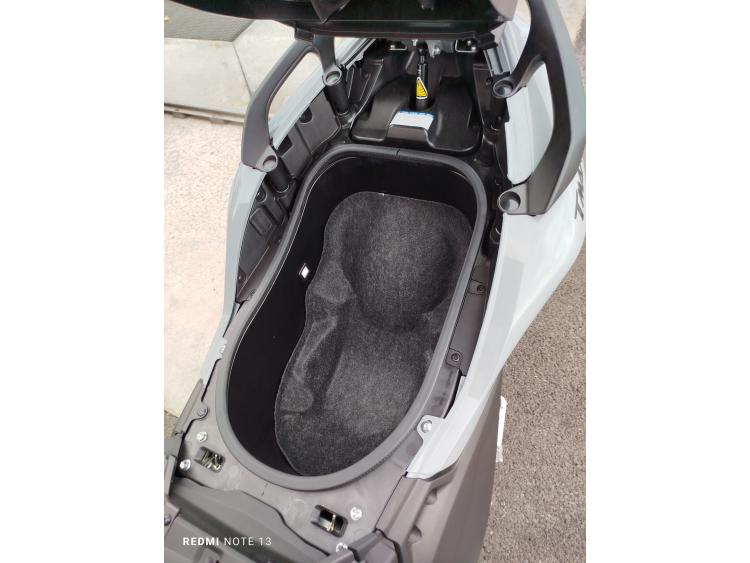 YAMAHA XP T-MAX 560 TECH MAX