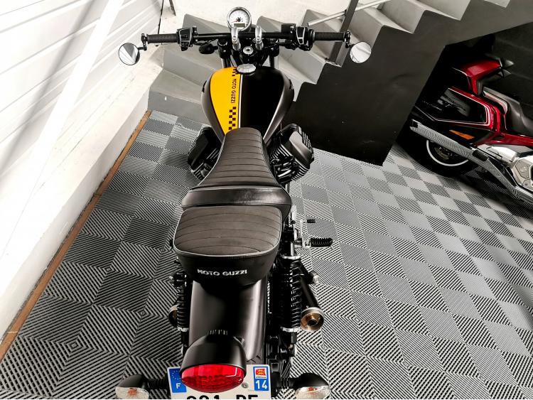 MOTO GUZZI V9 BOBBER - Eligible au permis A2