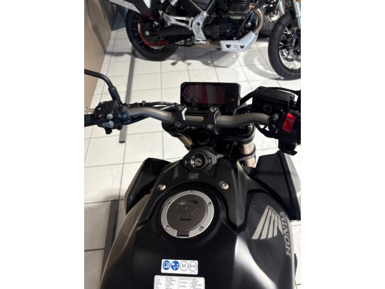 HONDA CB 650 R