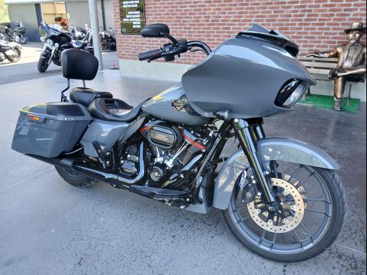 HARLEY-DAVIDSON TOURING ROAD GLIDE 1923 CVO