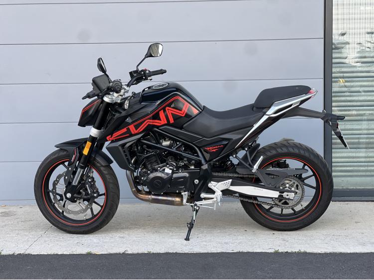 SWM 400 HOKU