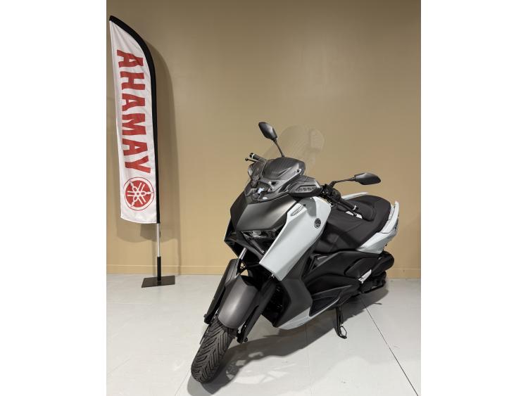 YAMAHA XMAX 125 TECH MAX + 