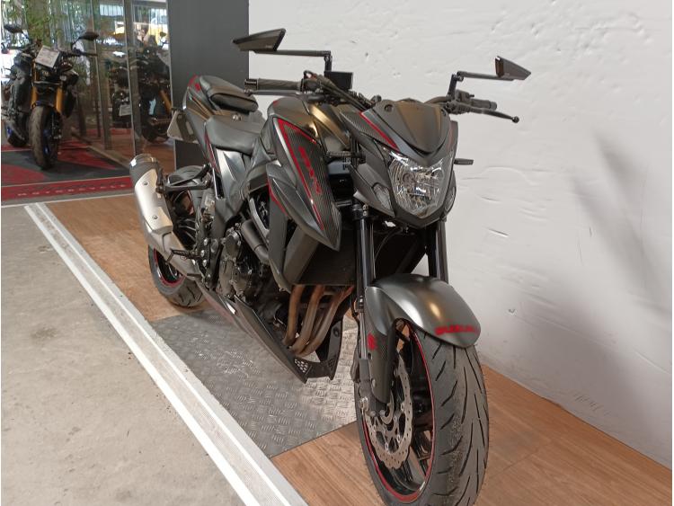 SUZUKI GSX-S 750 A2