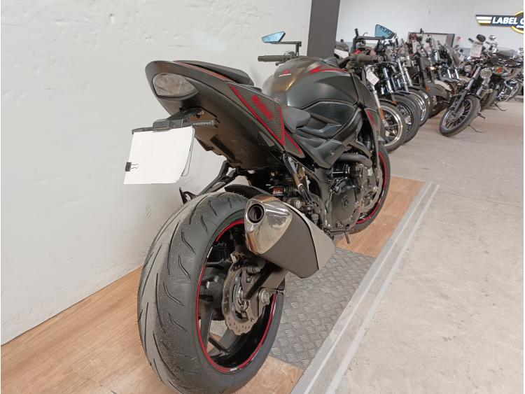 SUZUKI GSX-S 750 A2