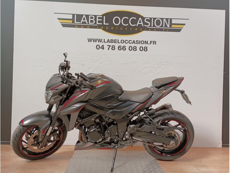 SUZUKI GSX-S 750 A2