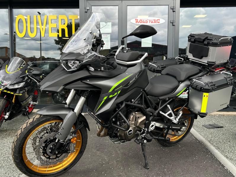 QJ MOTOR SRT 700 X TOURING