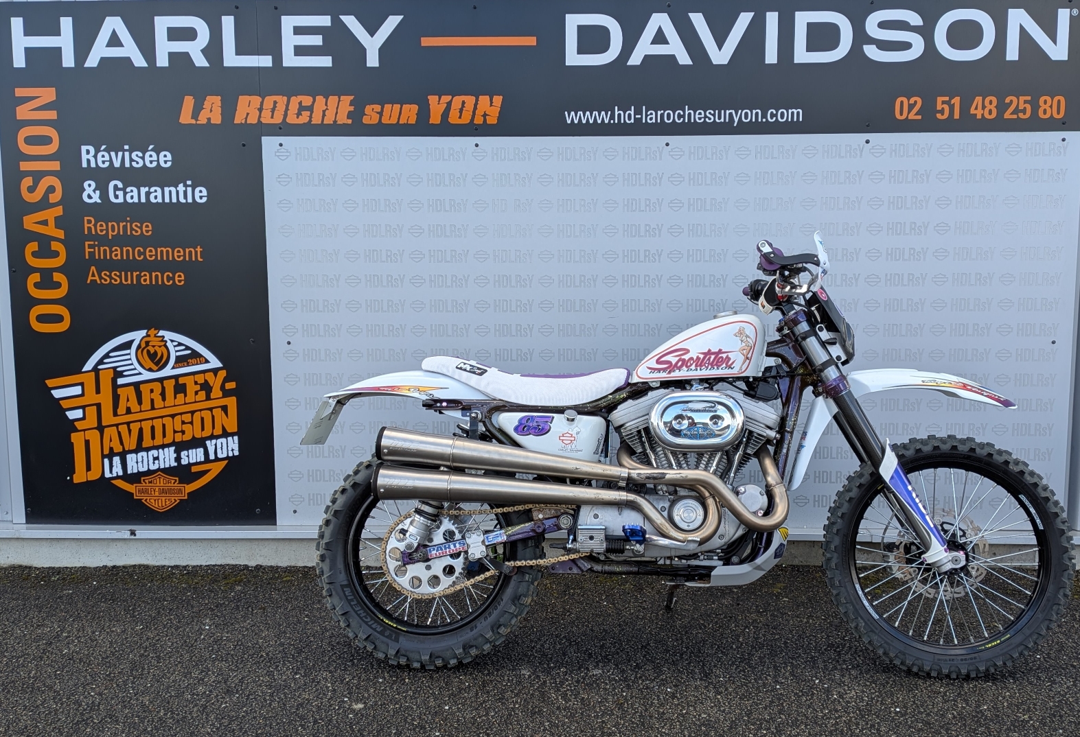 HARLEY-DAVIDSON SPORTSTER 883