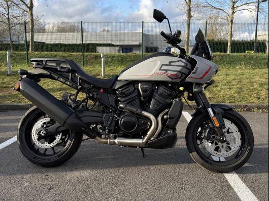 HARLEY-DAVIDSON ADVENTURE PAN AMERICA 1250 ST