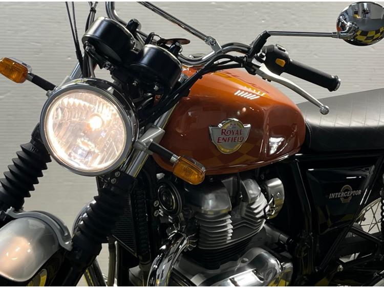ROYAL ENFIELD INTERCEPTOR 650  MY22