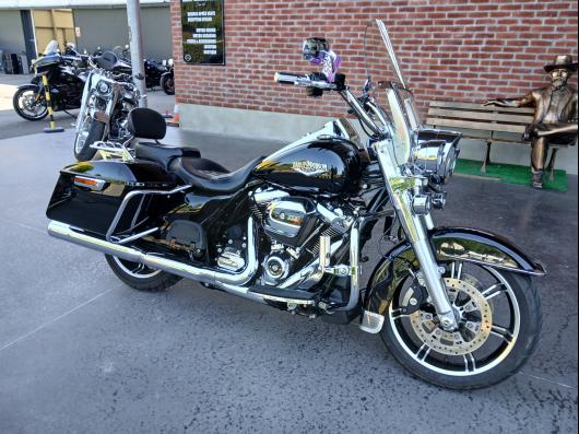 HARLEY-DAVIDSON TOURING ROAD KING 1745 CLASSIC