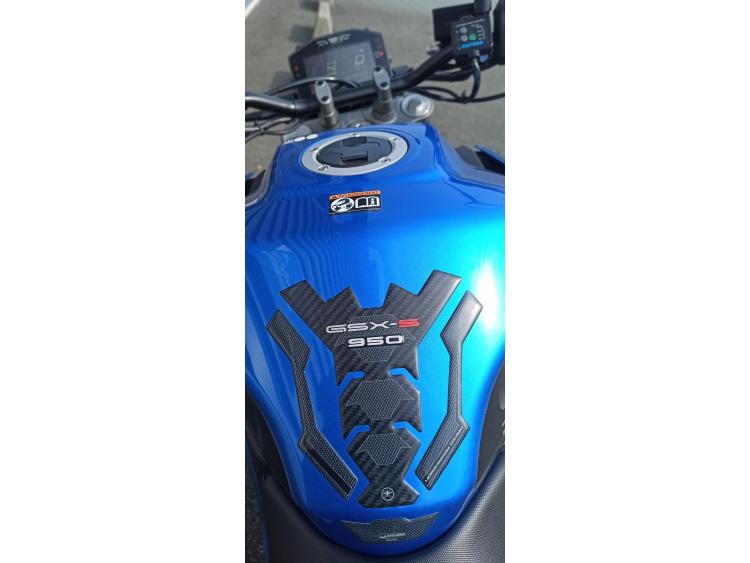 SUZUKI GSX-S 950