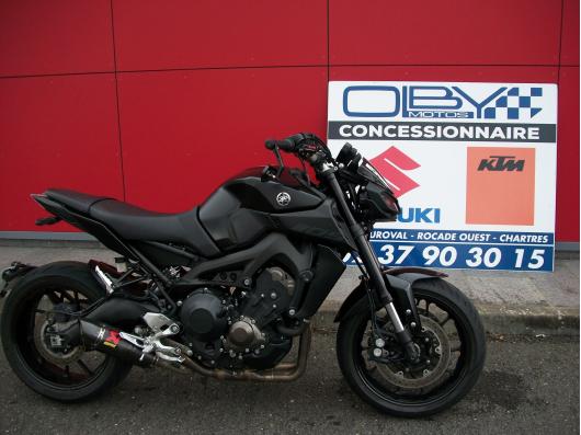 YAMAHA MT-09