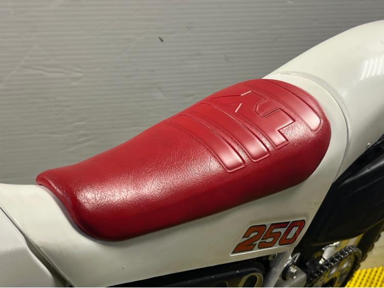 YAMAHA TY 250  1991