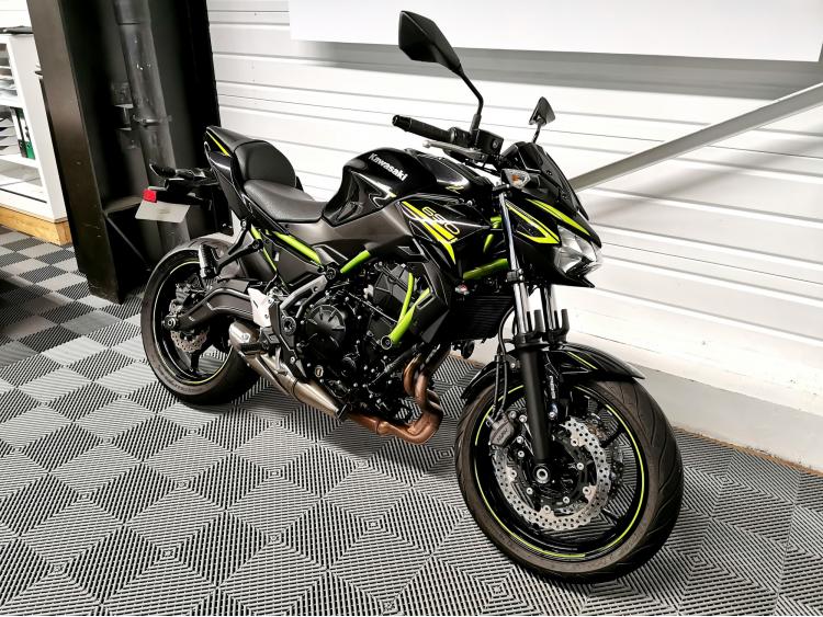 KAWASAKI Z650 Z 650 - Eligible au permis A2