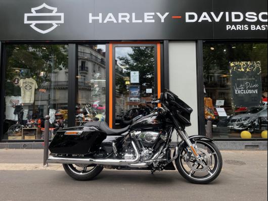 HARLEY-DAVIDSON TOURING STREET GLIDE 1923